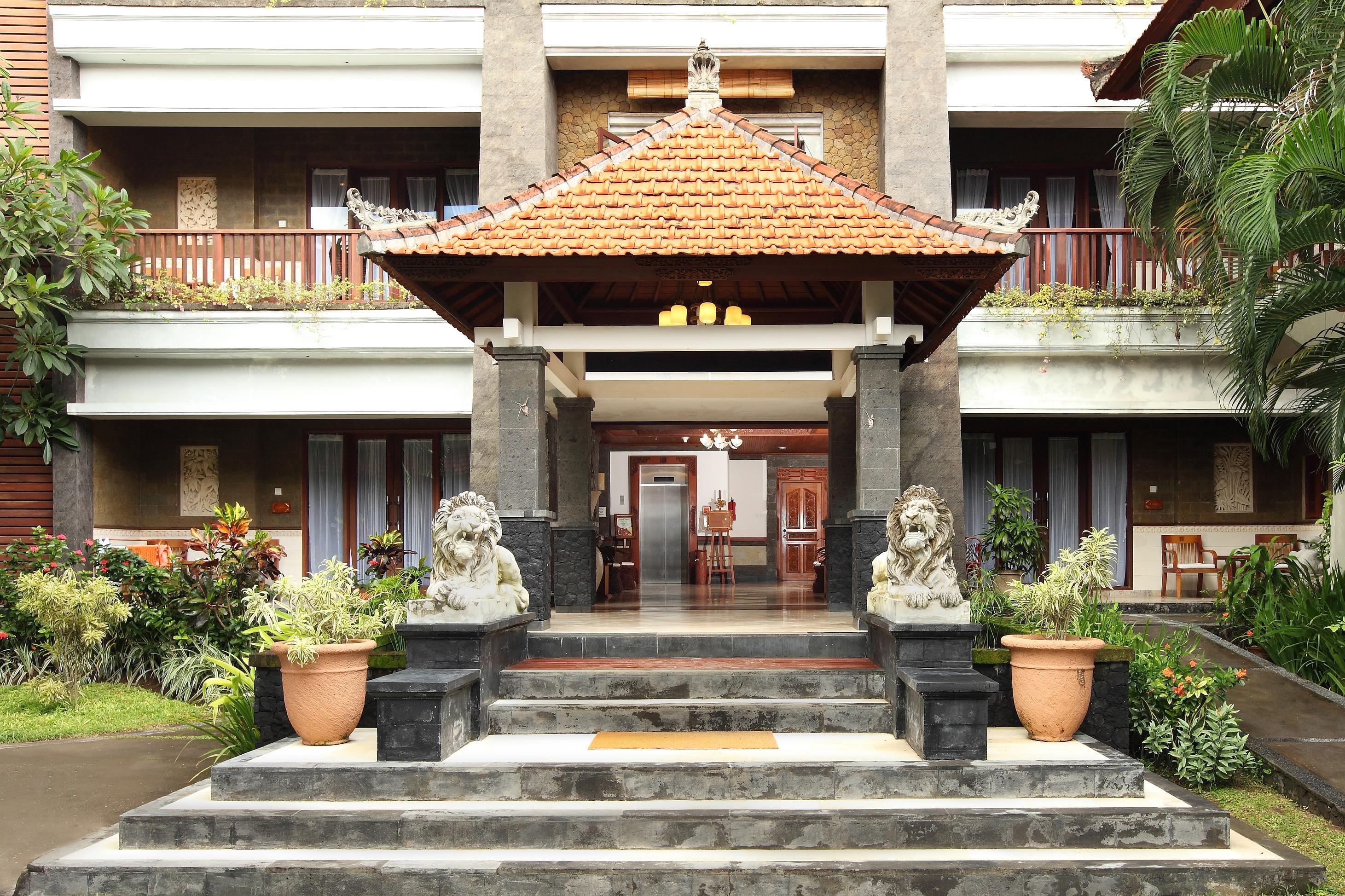 Bali Tropic Resort & Spa - Chse Certified Nusa Dua  Luaran gambar Entrance to the hotel