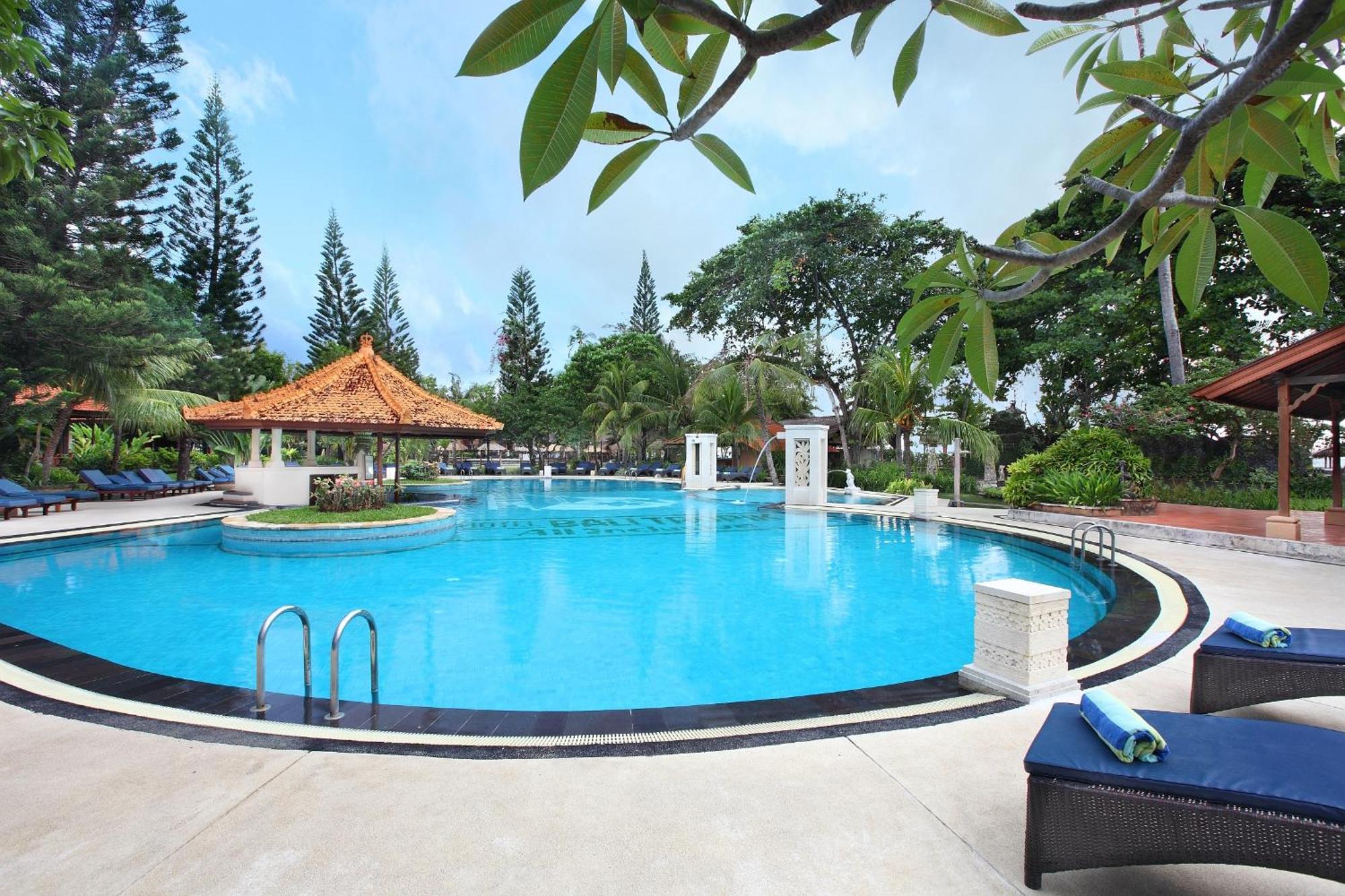 Bali Tropic Resort & Spa - Chse Certified Nusa Dua  Luaran gambar The swimming pool at the hotel