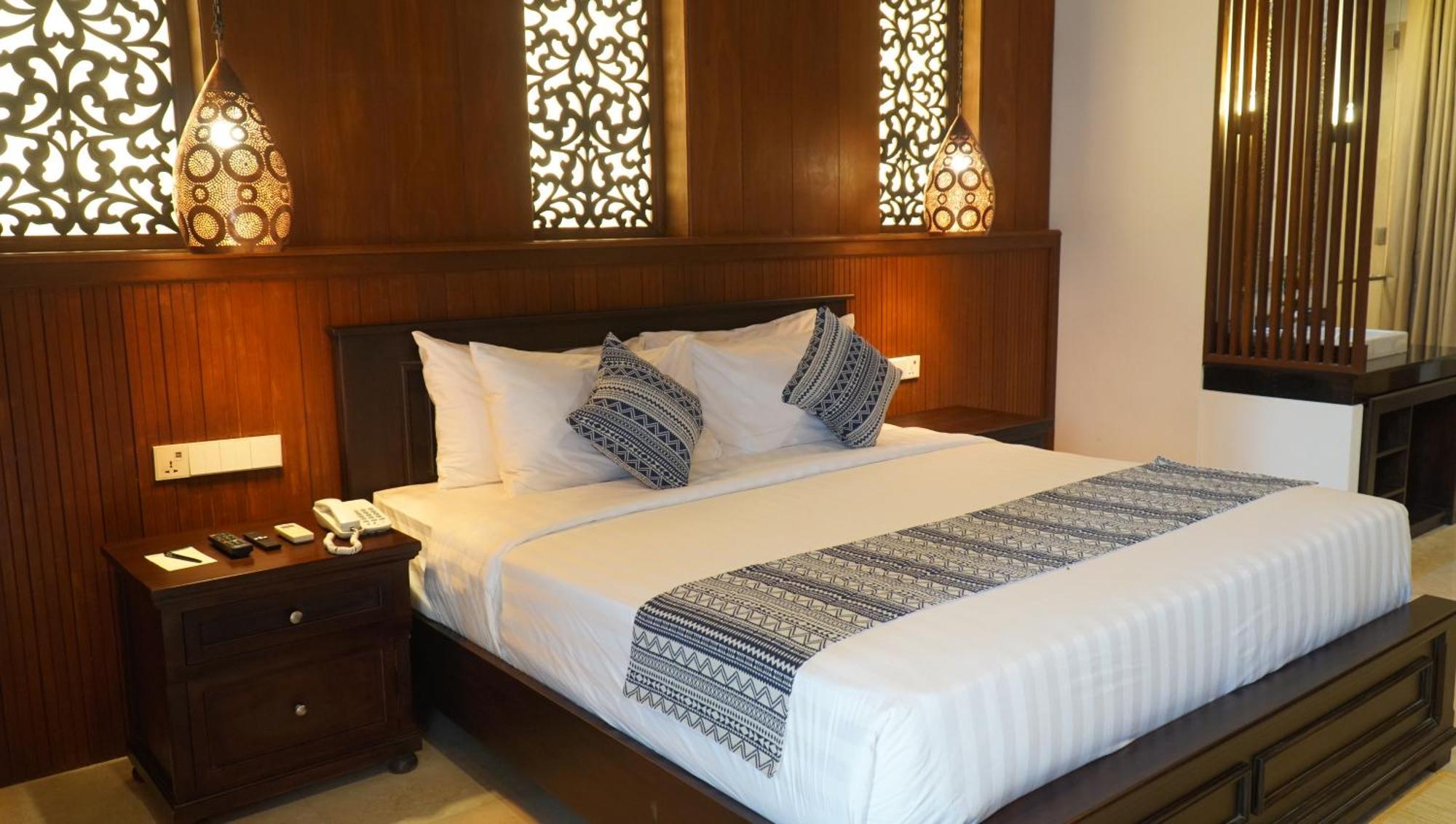 Bali Tropic Resort & Spa - Chse Certified Nusa Dua  Luaran gambar A bed in a hotel room